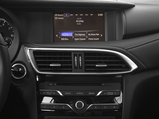 2018 INFINITI QX30 Premium