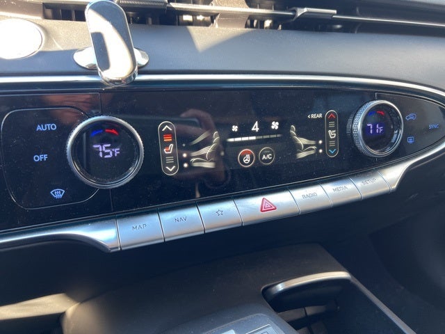 2023 Genesis GV70 2.5T