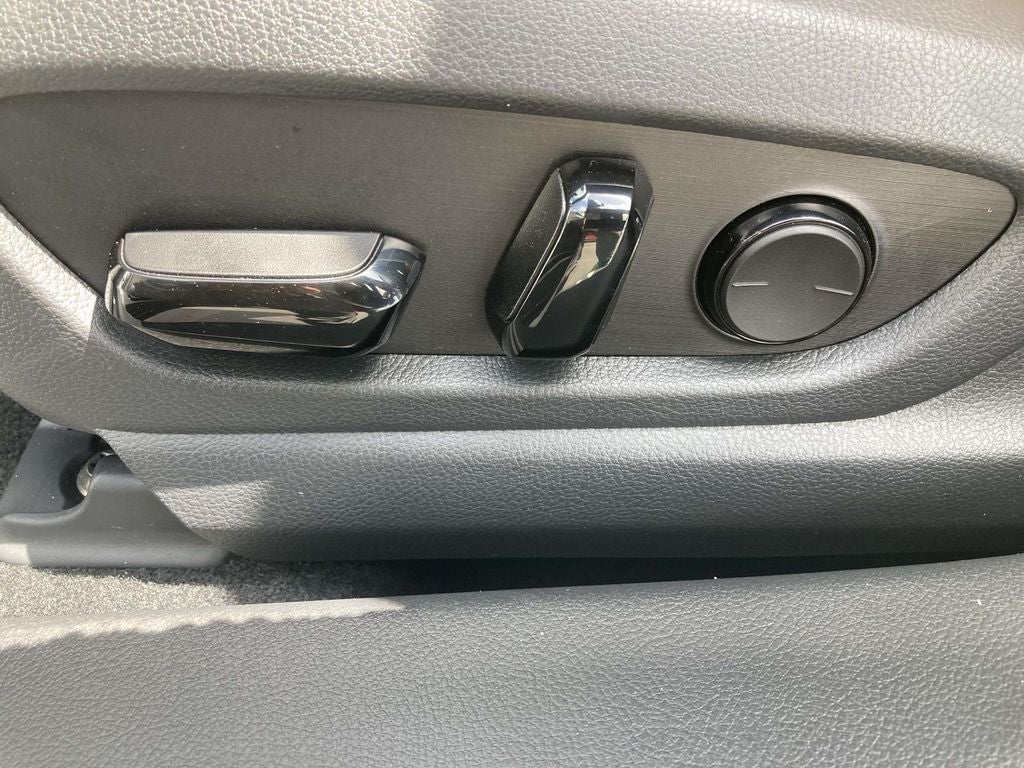 2026 Lexus UX HYBRID UX 300h PREMIUM