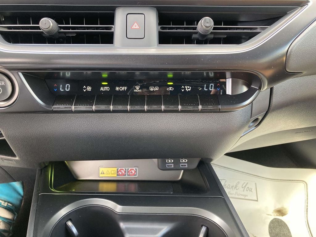 2026 Lexus UX HYBRID UX 300h PREMIUM