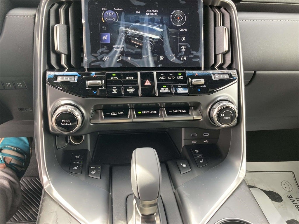 2026 Lexus LX HYBRID LX 700h OVERTRAIL