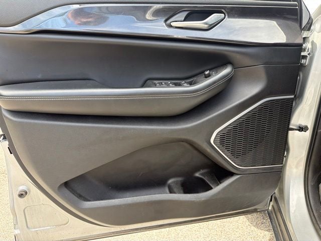 2022 Jeep Grand Cherokee Altitude