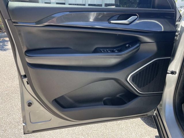 2022 Jeep Grand Cherokee Altitude