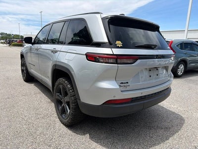 2022 Jeep Grand Cherokee Altitude