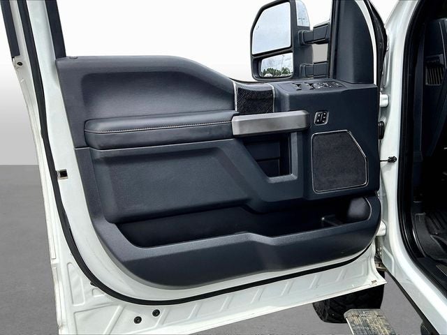 2022 Ford F-350SD Platinum