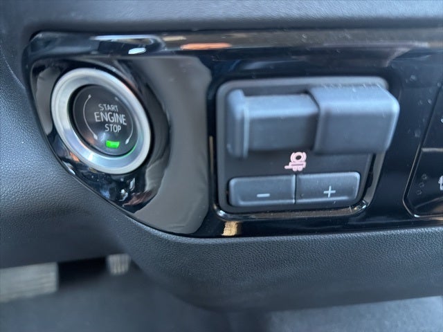 2025 Chevrolet Silverado 1500 LT LT1