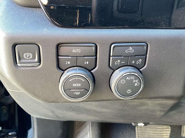 2025 Chevrolet Silverado 1500 LT LT1