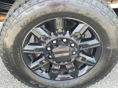 2025 GMC Sierra 2500HD AT4