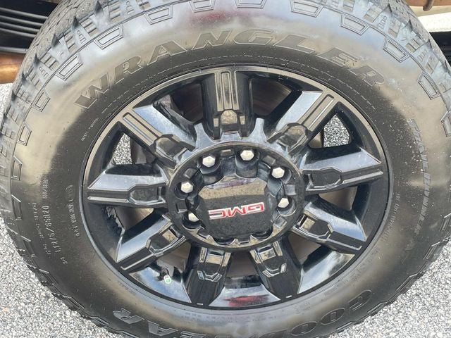 2025 GMC Sierra 2500HD AT4