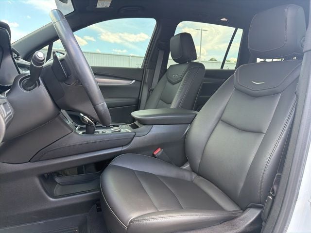 2024 Cadillac XT6 Luxury