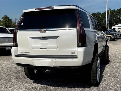2019 Cadillac Escalade Platinum Edition