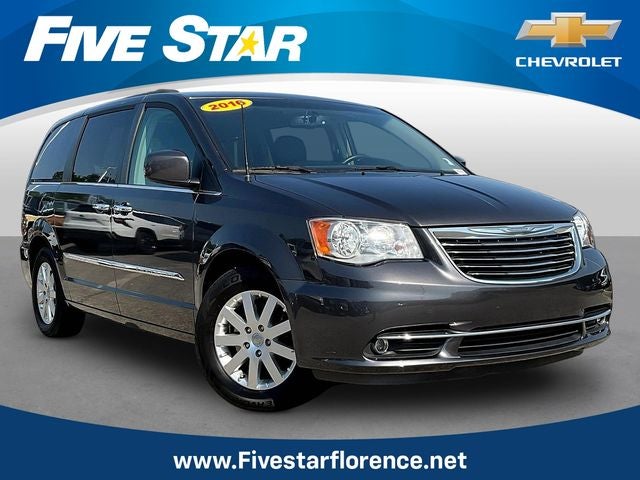 2016 Chrysler Town & Country Touring
