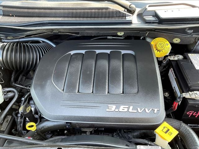2016 Chrysler Town & Country Touring