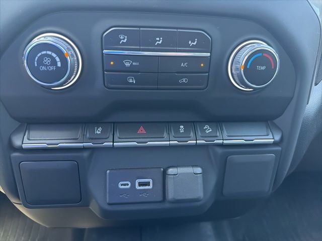2024 Chevrolet Silverado 2500HD Custom