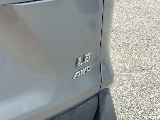 2020 Toyota RAV4 LE