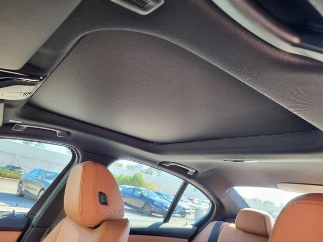 2025 BMW 3 Series 330i