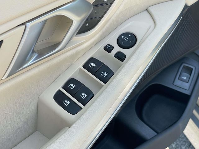 2025 BMW 3 Series 330i