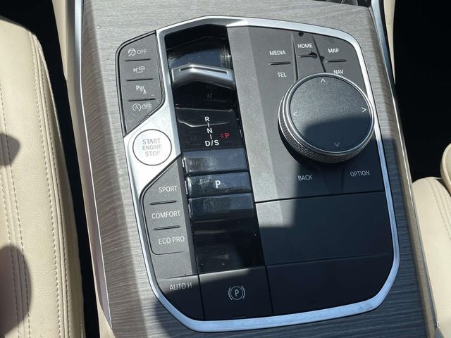 2025 BMW 3 Series 330i