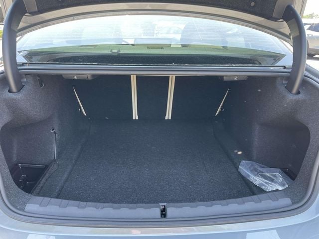 2025 BMW 3 Series 330i