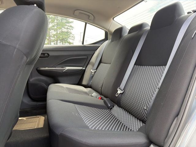 2021 Nissan Versa 1.6 S