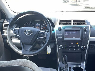 2017 Toyota Camry SE