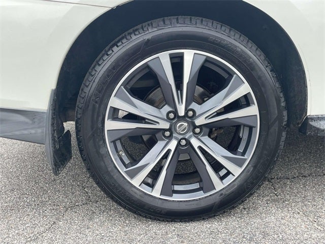 2017 Nissan Pathfinder Platinum