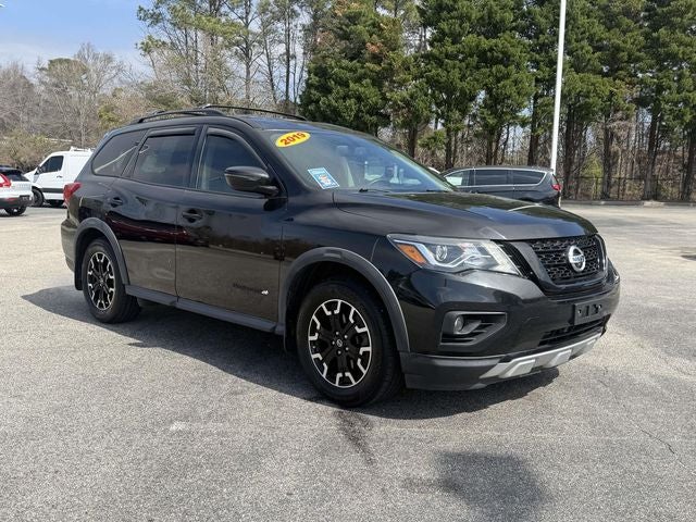 2019 Nissan Pathfinder SV