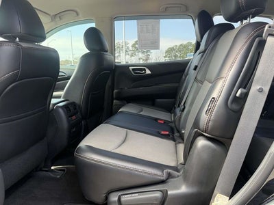 2019 Nissan Pathfinder SV