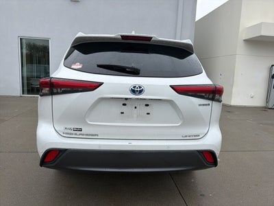 2022 Toyota Highlander Hybrid Limited