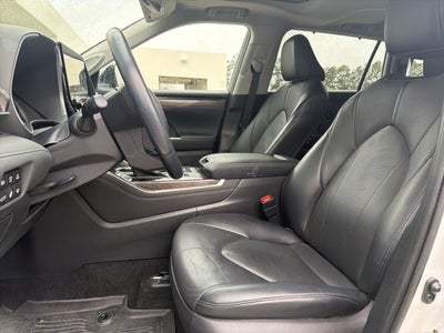 2022 Toyota Highlander Hybrid Limited