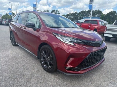 2025 Toyota Sienna XSE 7 Passenger