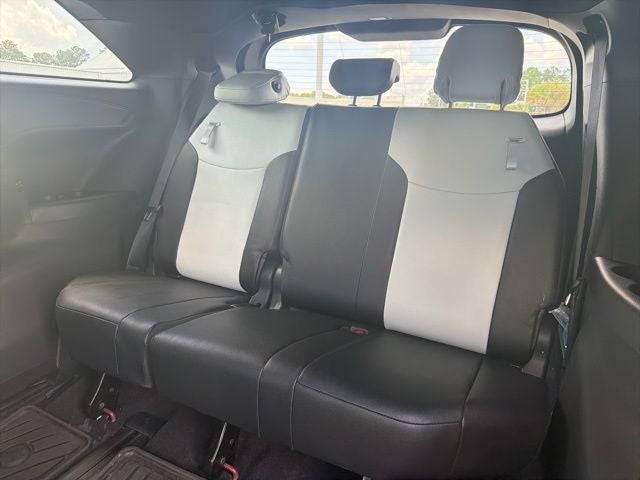 2025 Toyota Sienna XSE 7 Passenger