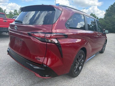 2025 Toyota Sienna XSE 7 Passenger