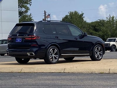 2023 BMW X7 xDrive40i