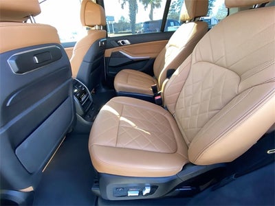 2023 BMW X7 xDrive40i