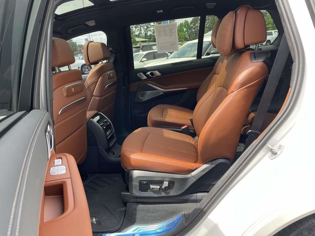 2025 BMW X7 M60i