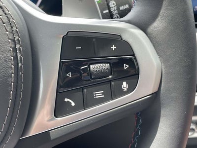 2025 BMW X7 M60i