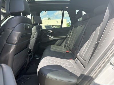 2024 BMW X5 M60i