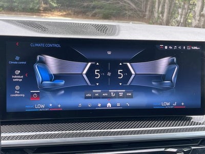 2024 BMW X5 M60i