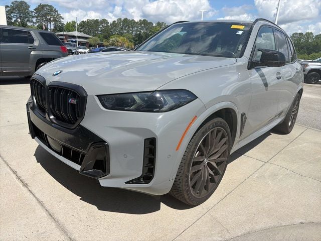 2024 BMW X5 M60i