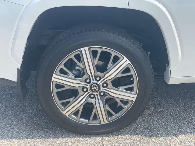 2025 Toyota Sequoia Capstone