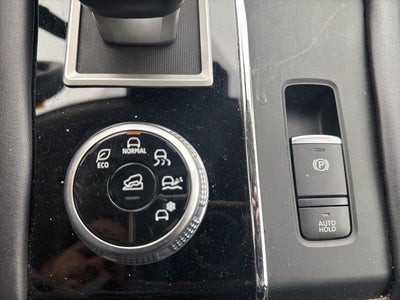 2024 Mitsubishi Outlander Base