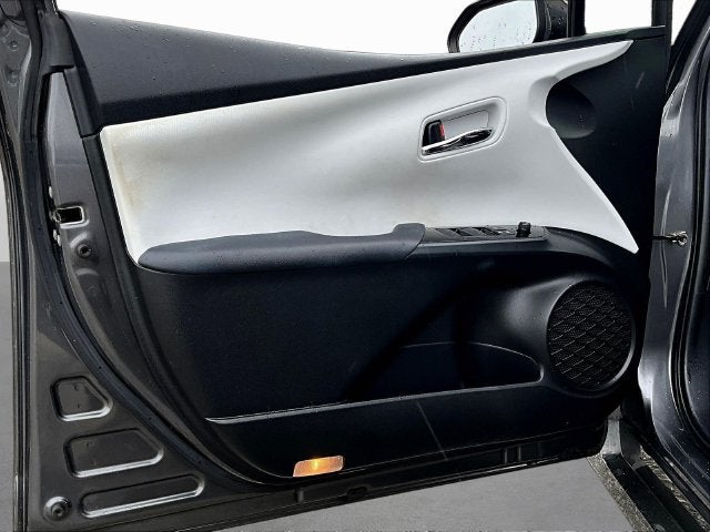 2019 Toyota Prius L