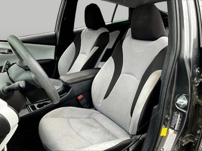 2019 Toyota Prius L