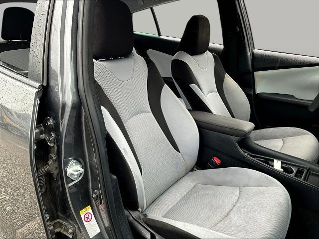 2019 Toyota Prius L