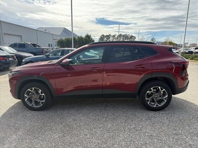 2025 Chevrolet Trax LT