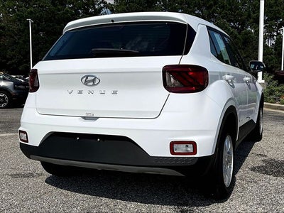 2026 Hyundai Venue SE