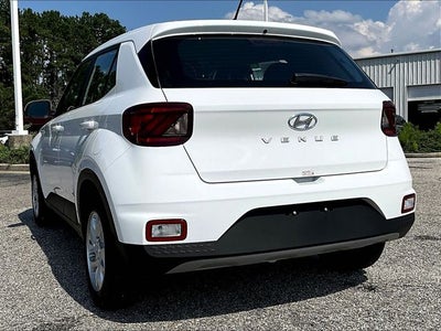 2026 Hyundai Venue SE