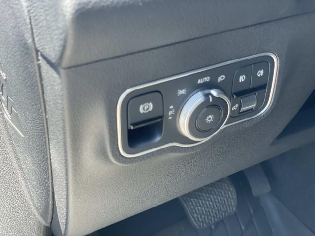 2025 Mercedes-Benz GLB GLB 250