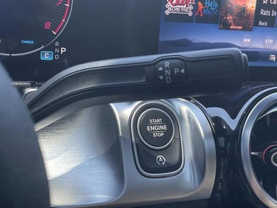 2025 Mercedes-Benz GLB GLB 250